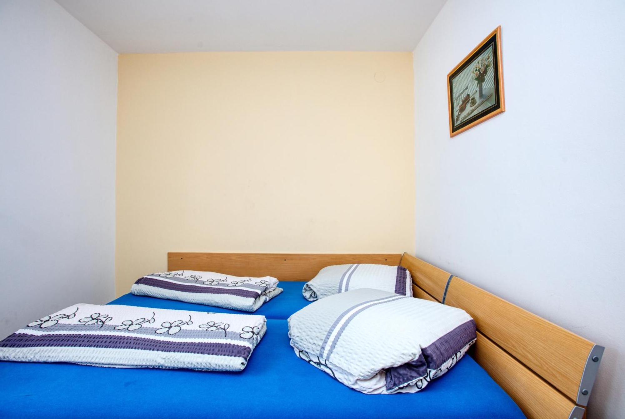 Apartments With A Parking Space Vodice - 6178 Rom bilde