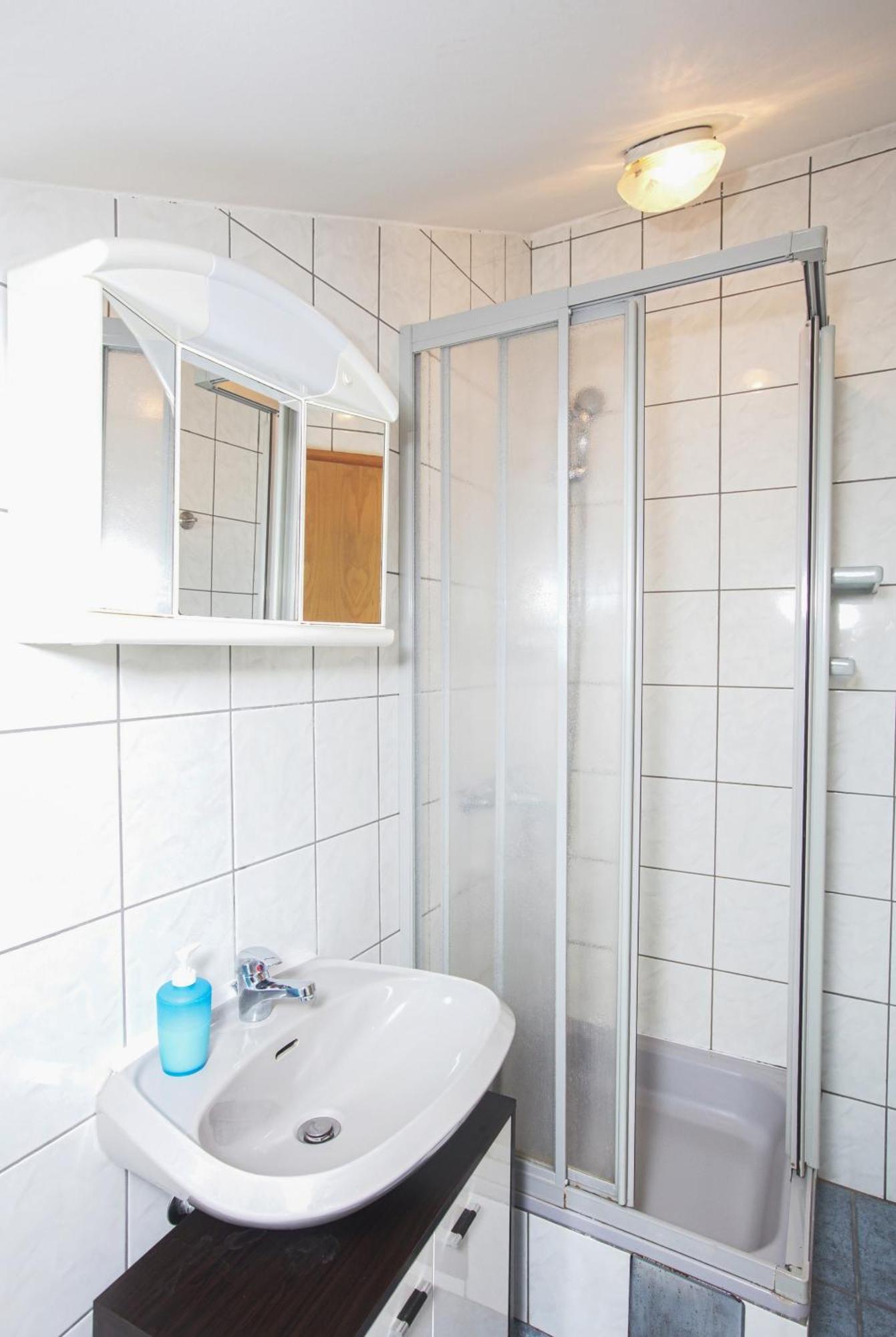 Apartments With A Parking Space Vodice - 6178 Rom bilde